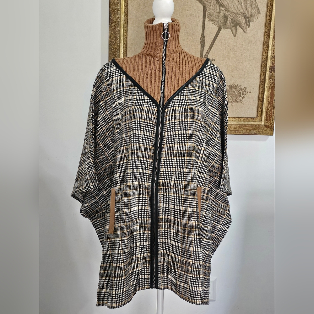 NWOT Full Front Zipper Turtle Neck Poncho Cape